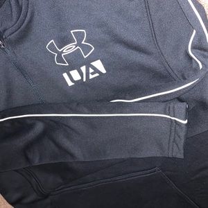 Boys under Armour 1/2 zip up